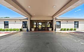 Days Inn By Wyndham Round Rock